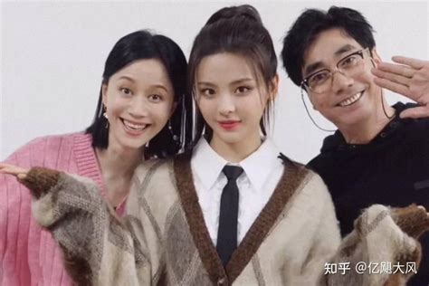 《开播情景喜剧》：杨超越与倪虹洁演姐妹，与范明演父女 知乎