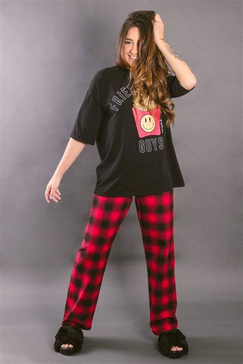 PIJAMA TEE OVERSIZED CALÇA XADREZ Marina Gabriella Roupas