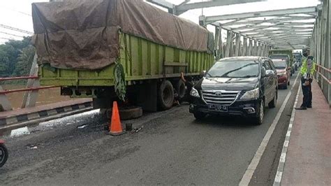 Sebabkan Macet Truk Angkutan Batu Bara Di OKU Dan OKU Timur Diminta