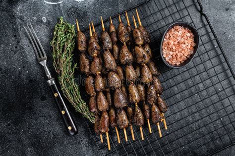 Kebab Shish A La Parrilla Con Corazones De Pollo A La Parrilla Fondo