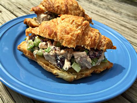 Chicken Salad With Dried Cranberries And Walnuts Chocolate Slopes®