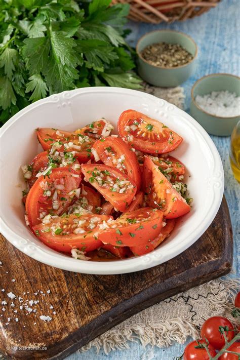 Tomatensalat Mit Zwiebeln Klassisch Einfach Lecker Rezept