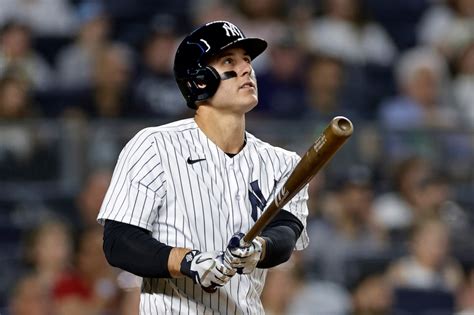 Yankees get bad Anthony Rizzo injury news | How many weeks will he be ...