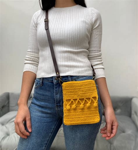 Crochet Phone Pouch