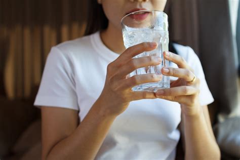 Beber Gua Em Jejum Traz Benef Cios Para A Nossa Sa De Confira