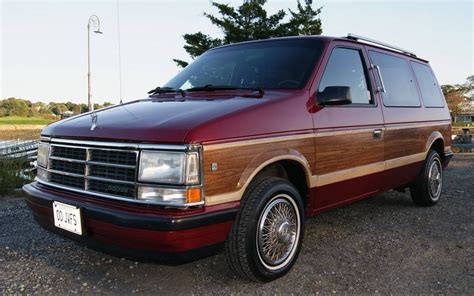 Mint Condition Minivan 1988 Dodge Caravan Le Barn Finds