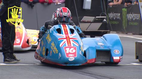 Isle Of Man Tt 3 Wheeling 2016 Sidecar Race 1 Grid Start Red