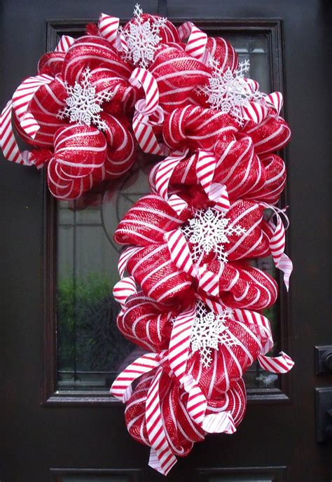 Candy Cane Deco Mesh Wreath 080