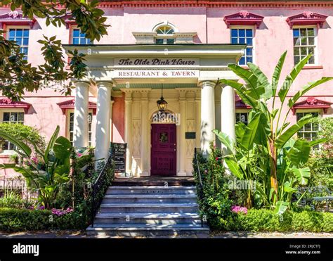 Historic The Olde Pink House And Restaurant Savannahgeorgia United