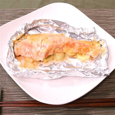 鮭の味噌マヨホイル焼き 作り方・レシピ クラシル