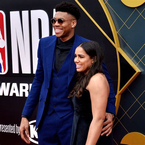 Giannis Antetokounmpo Mariah Riddlesprigger S Romance Timeline Us Weekly