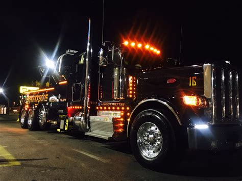 James Hendrickson's Peterbilt 389 tow truck