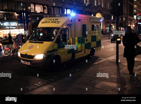 Ambulance Lights At Night Hi Res Stock Photography And Images Alamy