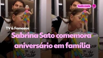 Sabrina Sato Comemora Anos Duda Nagle E Zoe Apagando Velinha Do