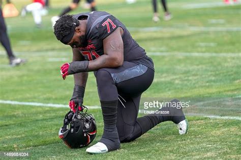 Offensive Lineman Isaiah Williams Of The Vegas Vipers Kneels On The