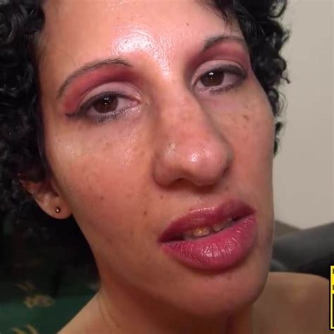 Mature Subslut Red Rose Teases Pascal With Her Wet Cunt XHamster