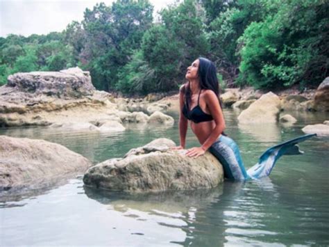 Soñar con Sirenas en Agua Sucia