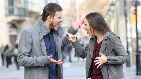 Características De La Comunicación Agresiva Mejor Con Salud