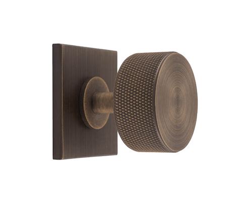 Carlisle Brass Harmonise Knurled Radio Cupboard Knob On Backplate Mm