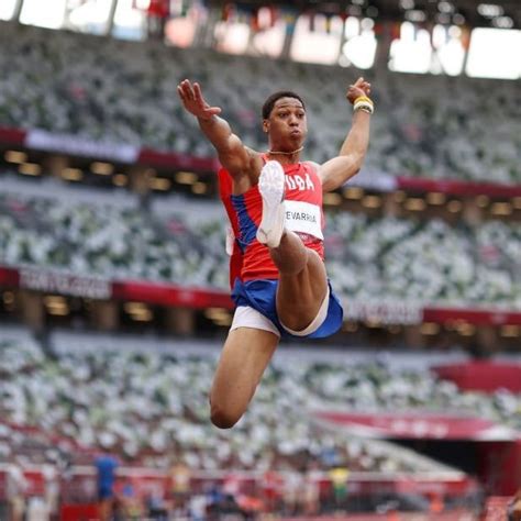 Coluna Vermelha on Twitter Campeão do Mundo Indoor em 2018 medalha