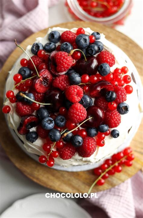 Prosty Tort Czekoladowo Mietankowy Z Owocami Chocololo Pl