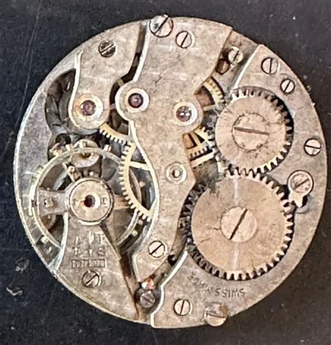 Vintage Swiss Made Mechanical Watch Movement For Spares Or Repair