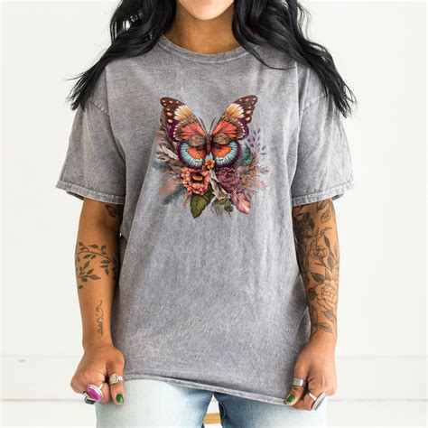 Vintage Butterfly Shirt Moth Aesthetic T Shirt Nature Lover Etsy