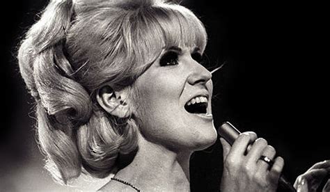 Dusty Springfield biography, birth date, birth place and pictures