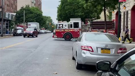 Fdny Engine 92 And Towerladder 44 Responding From Its Firehouse Youtube