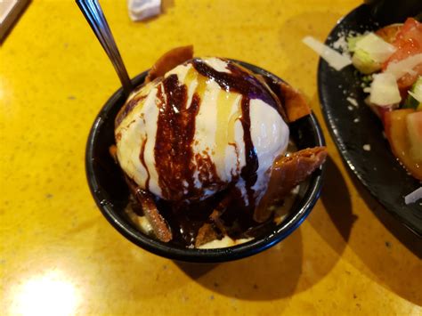 Review Buffalo Wild Wings Dessert Nach Wait A Second — Nachonomics