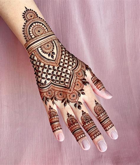 Outstanding Compilation Of Mesmerizing Mehndi Images In K Resolution