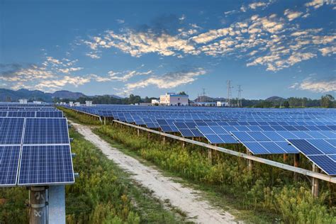 Pembangkit Listrik Tenaga Surya Revolusi Terang Berkelanjutan Cikoneng