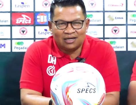 Begini Alasan Pelatih Semen Padang FC Lepas Terget Di Laga Perdana