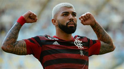 Flamengo e Gabigol são notificados por cartaz os dizeres Hoje tem