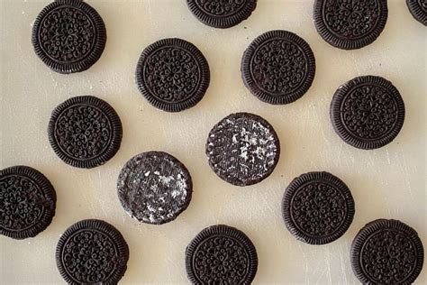 OREO ICE CREAM SANDWICH RECIPE | Healthy Foodie Girl