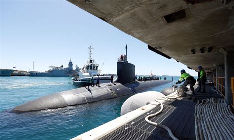 U.S. Submarine Docks at HMAS Stirling, Western Australia - U.S. Embassy ...