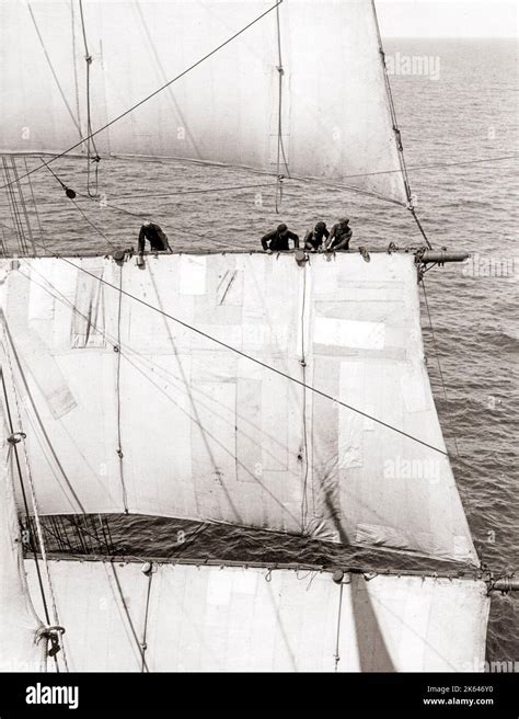 War Ship Rigging Hi Res Stock Photography And Images Alamy