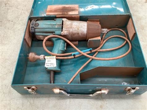 Makita 6906 19mm Impact Wrench Auction 0044 9039528 Grays Australia