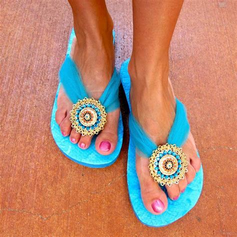 Morenas Corner How To Transform Your Flip Flops With Mod Podge And