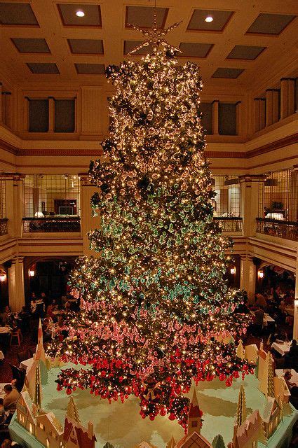 41 best images about Marshall, Macy's, Fields Walnut Room Christmas ...