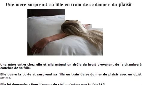 Une mère surprend sa fille en train de se donner du plaisir Troll Et