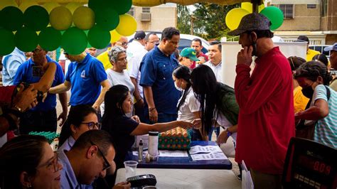 Mil Familias Beneficiadas En La Primera Feria Av Cola Del Sol De La