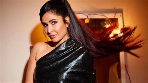 Katrina Kaif Oozes Hotness In Black Lacquered Mini Dress Worth Rs