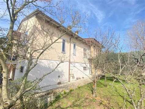 Villa Singola In Vendita A Ceresara Mantova 195 000 250 Mq