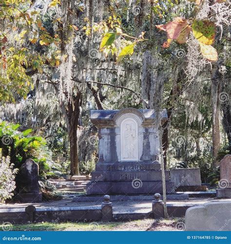 Bonaventure Cemetery in Savannah Georgia Stock Image - Image of ...