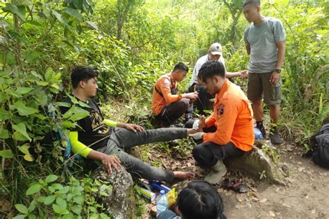 Dua Pendaki Tersesat Di Gunung Lamongan Antara News Yogyakarta