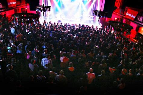 Barcelona Nightlife - Tips from a Local in the Know | Night life ...