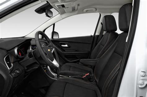 2022 Chevrolet Trax: 88 Interior Photos | U.S. News