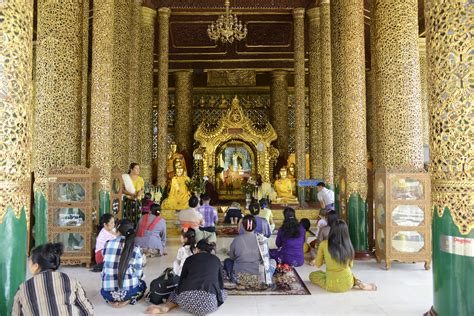 Shwedagon Buddha Shrine 1 Yangon Pictures Burma In Global Geography