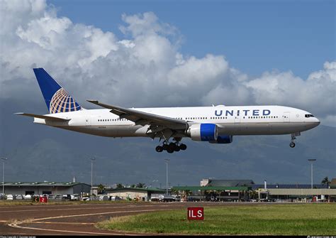 N Ua United Airlines Boeing Er Photo By Quinnten Iversen Id